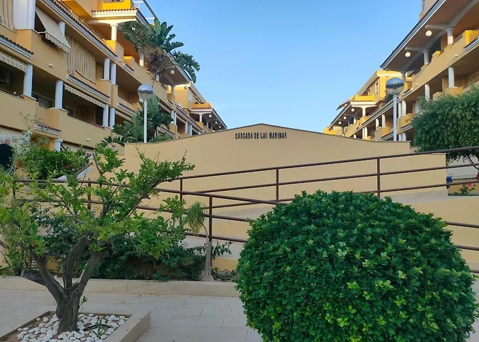 شقة Cascada De Marinas-planta Baja Con Bbk En